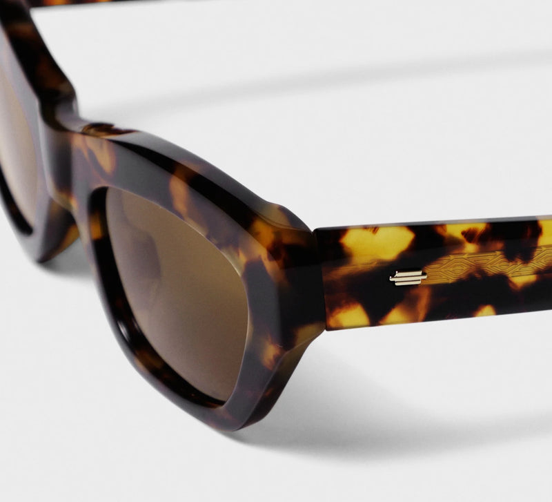 Lunettes de Soleil Œil de Chat Havana Gravée