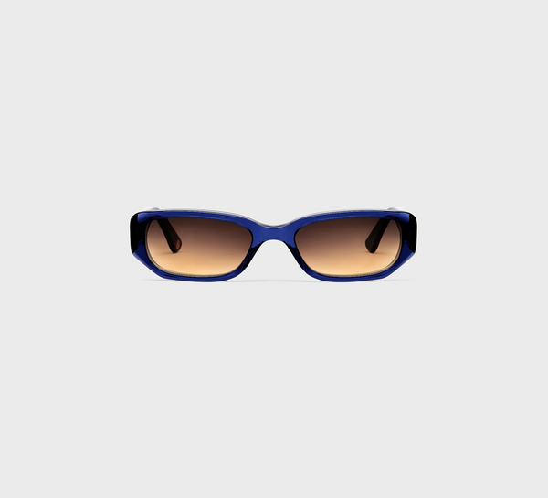 Océan Félin – Lunettes de Soleil Élégance